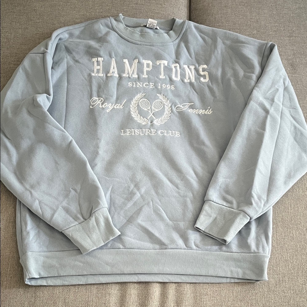 Hamptons Women's Gray Crewneck Sweater